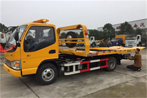 阿拉善左旗哪里有拖车服务