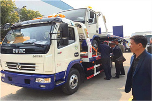 阿拉善左旗汽车道路救援拖车价格